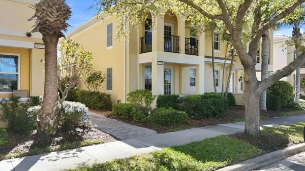 Property Slideshow image 2 of 60 | 1572 ernesto dr, Sarasota, FL, 34238