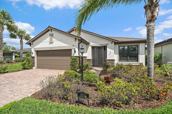 Property Slideshow image 2 of 45 | 6713 chester trl, Lakewood Ranch, FL, 34202