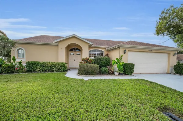Property Slideshow image 2 of 59 | 6606 garden palm ct, New Port Richey, FL, 34655