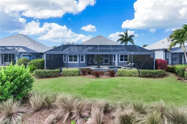 Property Slideshow image 3 of 27 | 5052 martinique dr, Naples, FL, 34113