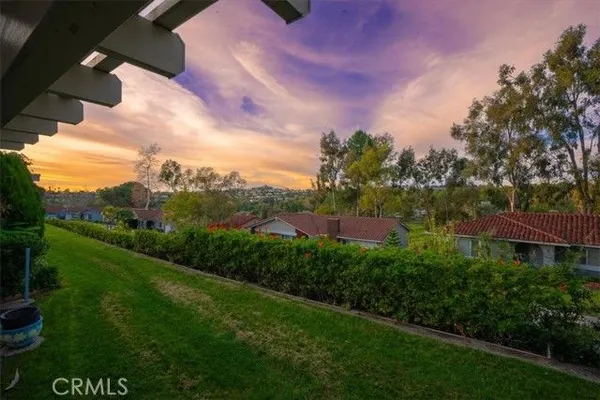 Property Slideshow image 2 of 37 | 27861 via dario, Mission Viejo, CA, 92692