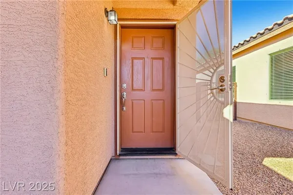 Property Slideshow image 3 of 48 | 3369 hackney horse ct, Las Vegas, NV, 89122