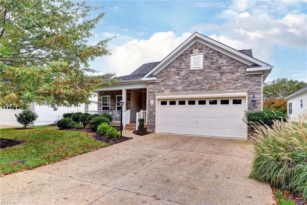 Property Slideshow image 2 of 46 | 4227 harrington cmns, Williamsburg, VA, 23188