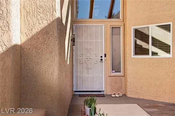 Property Slideshow image 3 of 24 | 9621 blue bell dr, Las Vegas, NV, 89134