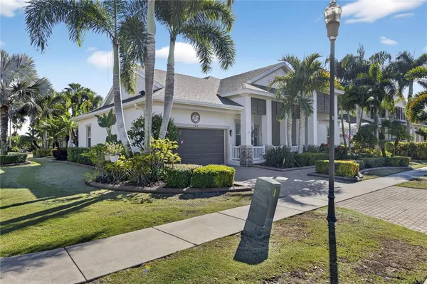 Property Slideshow image 3 of 100 | 5517 merritt island dr, Apollo Beach, FL, 33572