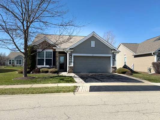 Property Slideshow image 2 of 9 | 709 prairie dr, Shorewood, IL, 60404