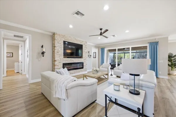 Property Slideshow image 2 of 29 | 6143 belina ct, Sarasota, FL, 34238