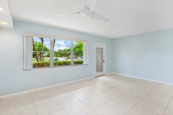 Property Slideshow image 3 of 62 | 1084 harwood f # 1084, Deerfield Beach, FL, 33442