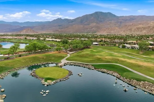 Property Slideshow image 2 of 39 | 55359 winged foot, La Quinta, CA, 92253