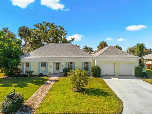 Property Slideshow image 2 of 40 | 5 barbados rd 31, Englewood, FL, 34223