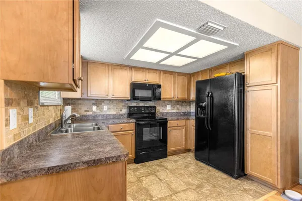 Property Slideshow image 3 of 35 | 11521 sw 85th ave, Ocala, FL, 34481