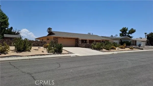 Property Slideshow image 2 of 31 | 28370 portsmouth dr, Menifee, CA, 92586