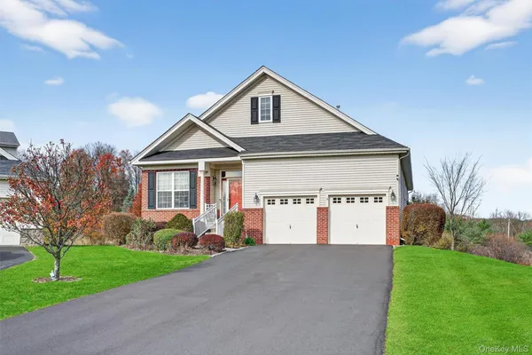 Property Slideshow image 2 of 35 | 24 juniper cir, Middletown, NY, 10940