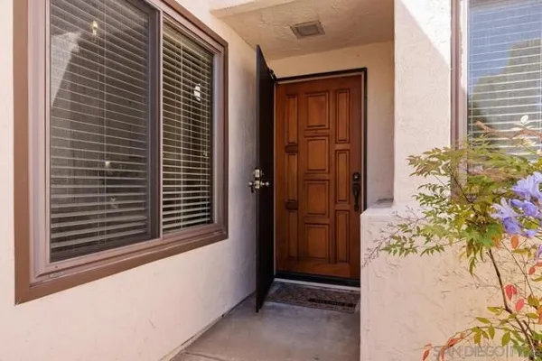 Property Slideshow image 3 of 40 | 12827 via moura, San Diego, CA, 92128