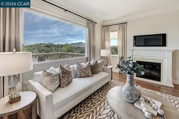 Property Slideshow image 2 of 60 | 532 spotted owl ct, Walnut Creek, CA, 94595