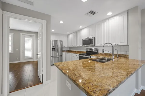 Property Slideshow image 3 of 53 | 7665 bergamo ave, Sarasota, FL, 34238