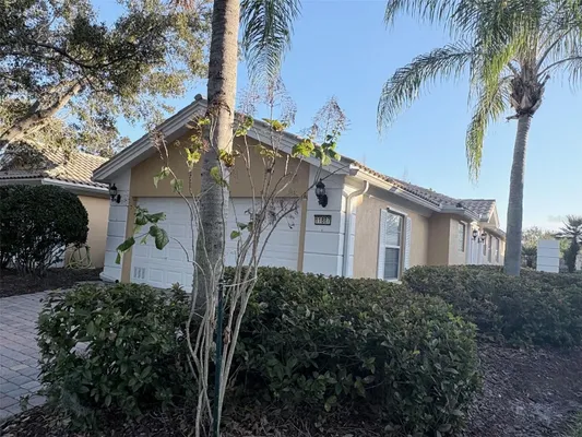 Property Slideshow image 2 of 28 | 11887 delfina ln, Orlando, FL, 32827