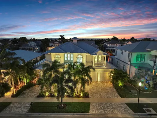 Property Slideshow image 2 of 100 | 701 pinckney dr, Apollo Beach, FL, 33572