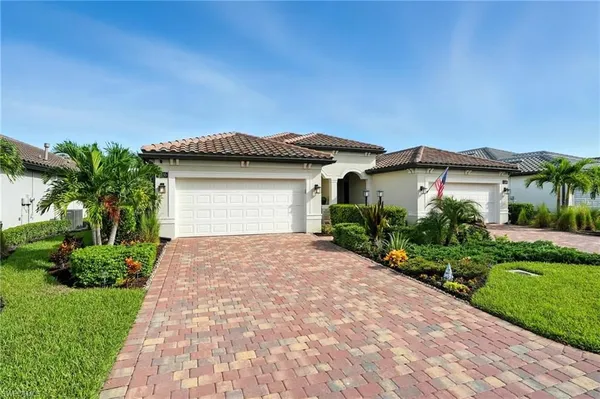 Property Slideshow image 2 of 47 | 12230 canal grande dr, Fort Myers, FL, 33913