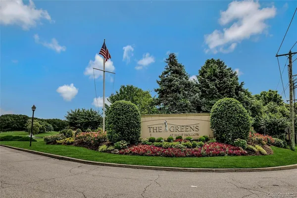 Property Slideshow image 3 of 25 | 859 verona dr, Huntington, NY, 11747