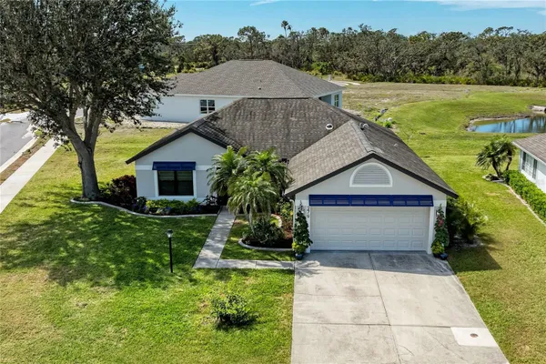 Property Slideshow image 2 of 70 | 279 park forest blvd, Englewood, FL, 34223