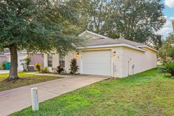 Property Slideshow image 2 of 35 | 12398 ne 50th vw, Oxford, FL, 34484