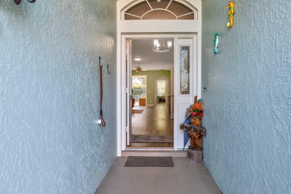 Property Slideshow image 2 of 23 | 27400 orchid glade st, Leesburg, FL, 34748