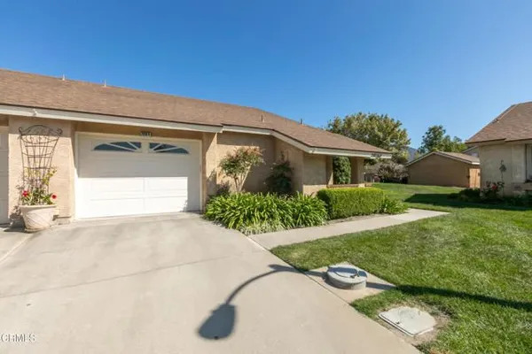 Property Slideshow image 2 of 49 | 20164 village 20 20, Camarillo, CA, 93012