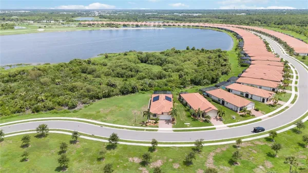 Property Slideshow image 2 of 38 | 24036 spartina dr, Venice, FL, 34293