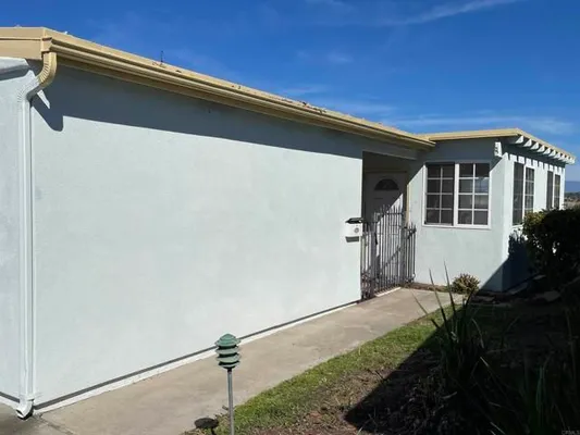 Property Slideshow image 3 of 44 | 3808 vista campana 22, Oceanside, CA, 92057