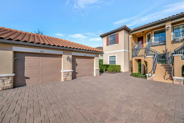 Property Slideshow image 2 of 71 | 12630 sorrento way 201, Bradenton, FL, 34211