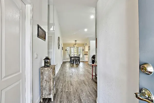 Property Slideshow image 3 of 23 | 2291 americus blvd 41, Clearwater, FL, 33763