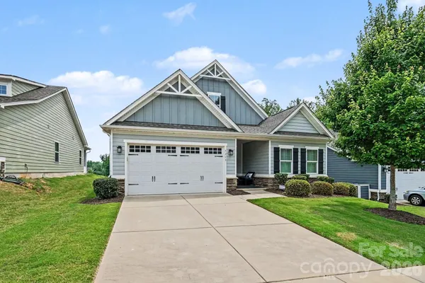 Property Slideshow image 2 of 34 | 5219 larewood dr, Charlotte, NC, 28215