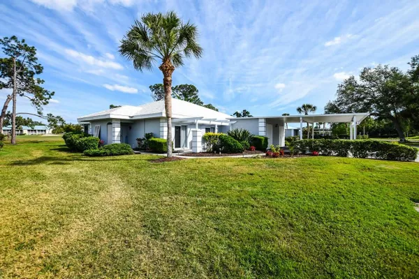 Property Slideshow image 2 of 39 | 266 cerromar way 55, Venice, FL, 34293