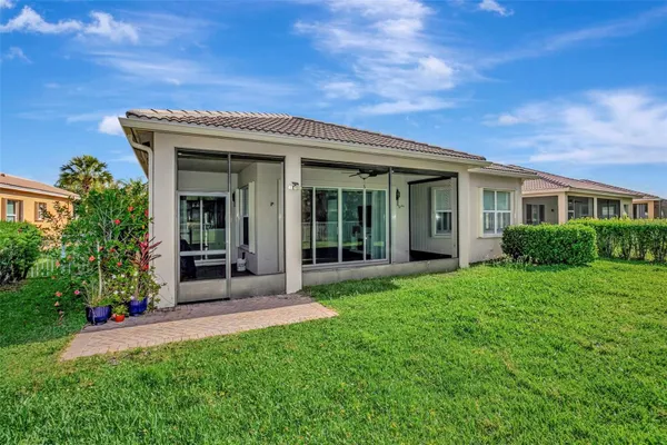 Property Slideshow image 2 of 50 | 16022 golden lakes dr, Wimauma, FL, 33598