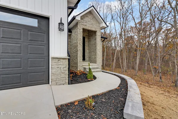 Property Slideshow image 3 of 36 | 13 norwich ter, Crossville, TN, 38558