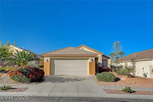 Property Slideshow image 3 of 45 | 2142 high mesa dr, Henderson, NV, 89012