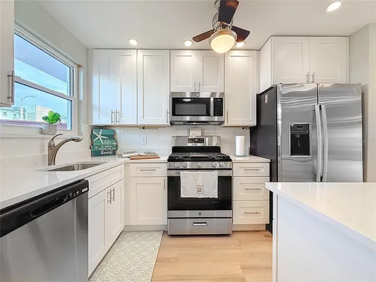 Property Slideshow image 2 of 38 | 5960 30th ave 103, Gulfport, FL, 33707