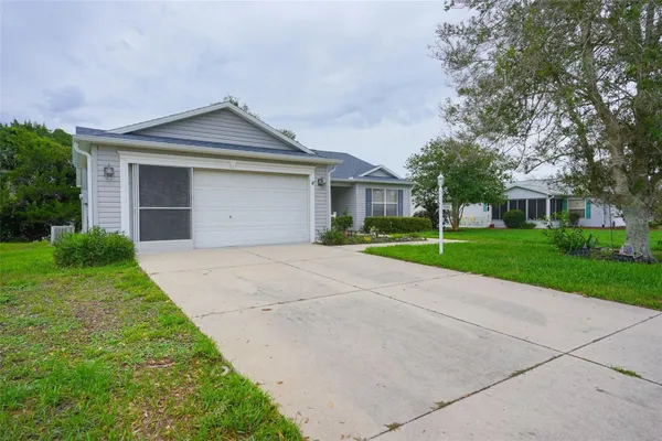 Property Slideshow image 2 of 37 | 9345 se 177th simons ln, The Villages, FL, 32162