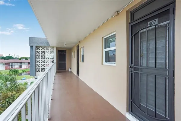 Property Slideshow image 2 of 24 | 3051 nw 46th ave 407, Lauderdale Lakes, FL, 33313