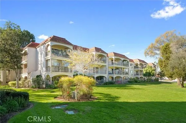 Property Slideshow image 2 of 39 | 3498 bahia blanca 2f, Laguna Woods, CA, 92637