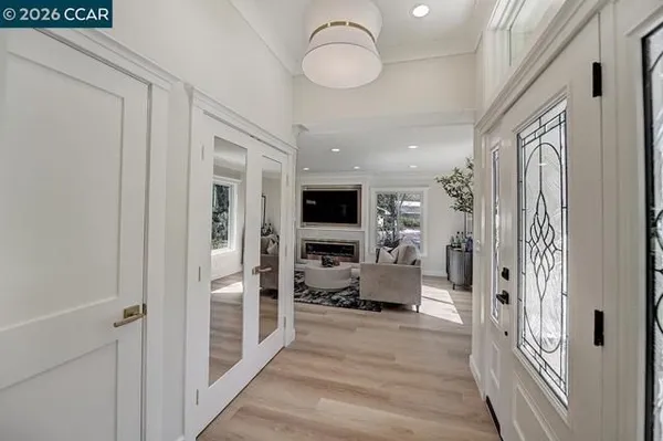 Property Slideshow image 3 of 50 | 1141 ptarmigan dr 6, Walnut Creek, CA, 94595