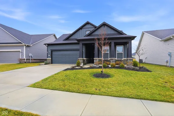 Property Slideshow image 3 of 62 | 15015 flying ebony trl, Westfield, IN, 46074