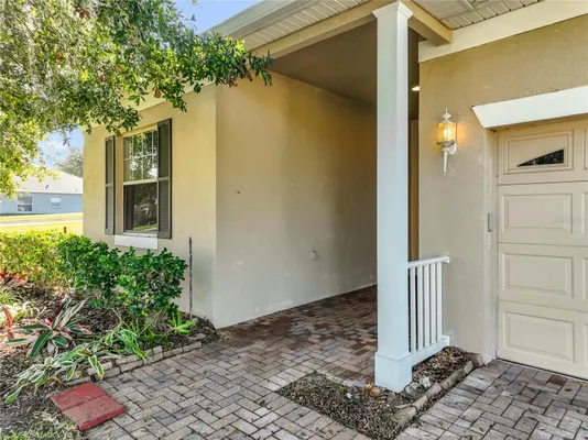 Property Slideshow image 3 of 62 | 916 wolf creek st, Clermont, FL, 34711