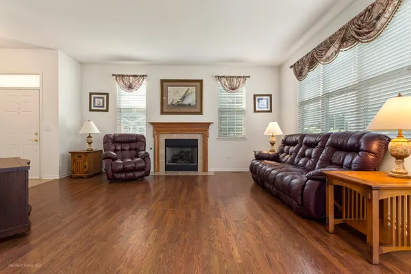 Property Slideshow image 3 of 23 | 16553 buckner pond way, Crest Hill, IL, 60403