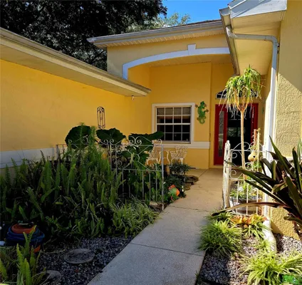 Property Slideshow image 2 of 23 | 21325 royal troon dr, Leesburg, FL, 34748