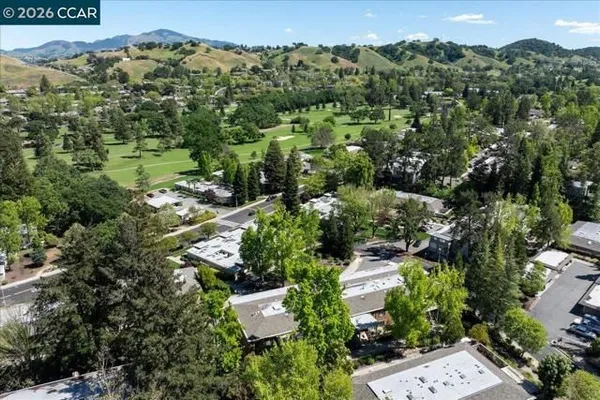 Property Slideshow image 3 of 60 | 1112 rockledge ln 6, Walnut Creek, CA, 94595
