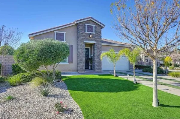 Property Slideshow image 2 of 19 | 26549 roseate cir, Menifee, CA, 92584