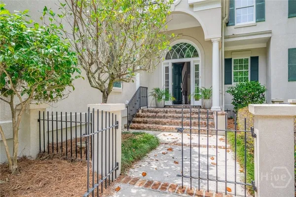 Property Slideshow image 3 of 47 | 2 franklin creek rd, Savannah, GA, 31411