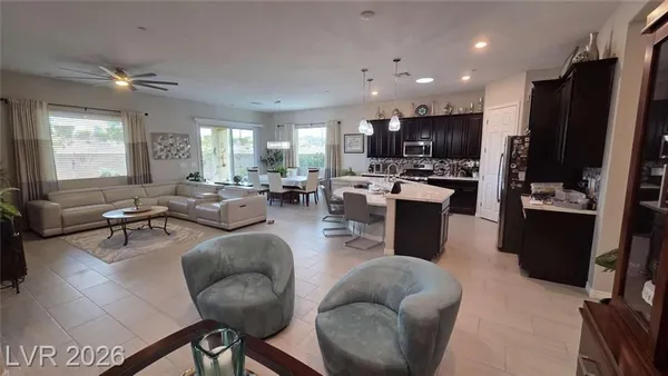 Property Slideshow image 3 of 21 | 652 longfeather st, Henderson, NV, 89011